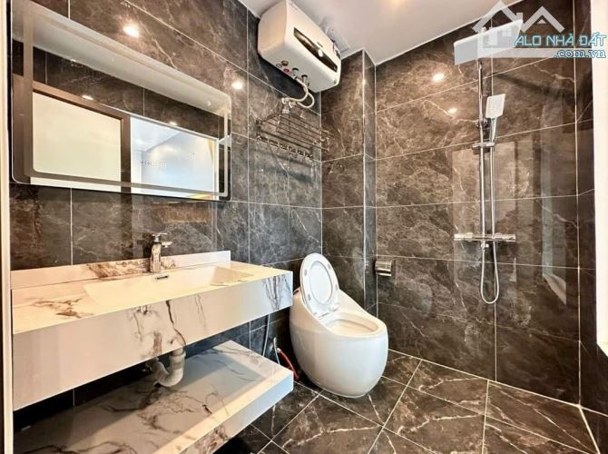 Bán nhà Miếu Hai Xã, Dư Hàng Kênh, Lê Chân,  4,5 Tầng, 60m2, 6,2 tỷ - 5