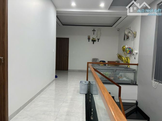 7,8x25 NHÀ ĐẸP 1 LẦU sang trọng gần chợ Xuân Hoà. 9,5 tỷ - 5