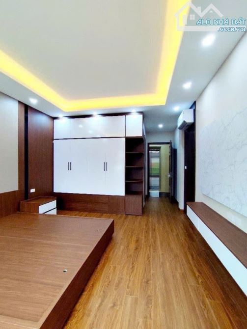 PHÂN LÔ GIẢI PHÓNG - 43M2, 7 TẦNG, MT 4M,  Ô TÔ 7 CHỖ VÀO NHÀ - VIEW SÂN CHƠI - THANG MÁY - 6