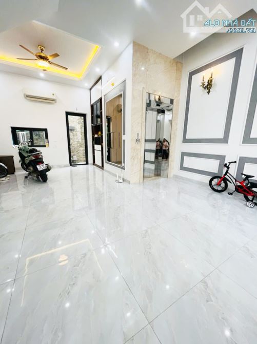Nhà đẹp dân xây phân lô Cái Hòm - Tuyến 2 Lê Hồng Phong. DT 60m2 x 6T Thang Máy - 8