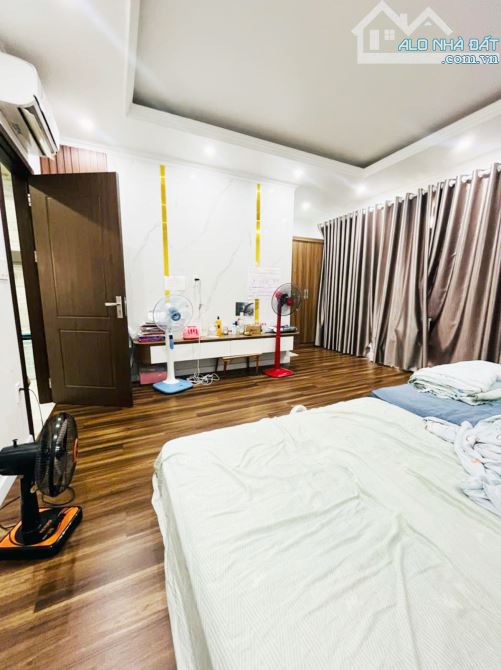 Nhà đẹp dân xây phân lô Cái Hòm - Tuyến 2 Lê Hồng Phong. DT 60m2 x 6T Thang Máy - 9