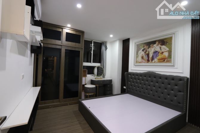 Bán chung cư Sông Đà Tower, 131 Trần Phú, Hà Đông 95m2, 3 ngủ, 2 vs chỉ4.X tỷ