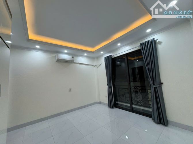 Nhà 5 tầng tổ 12 Yên Nghĩa, 54m2 oto đỗ gần, chỉ hơn 4 tỷ