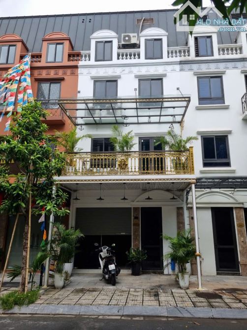 Bán shophouse La Casta Văn Phú, 80 m², 5 tầng như Mới, 2 mặt đường ô tô tránh vỉa hè