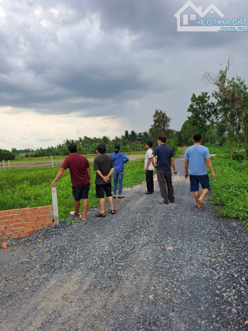 đất thị trấn trảng bom, trung tâm hành chánh huyện