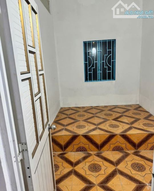 Kẹt Tiền Đổ Nợ bán nhanh Căn nhà ở Bà Điểm 9 Hóc Môn 710triệu SỔ HỒNG RIÊNG 70m2 bap phí