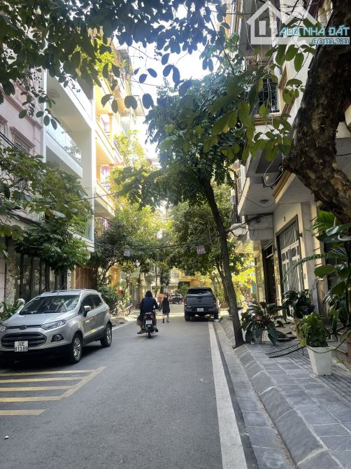 Bán nhà phố MINH KHAI - Hai Bà Trưng, PHÂN LÔ, Ô TÔ TRÁNH, 52m2 x 6 tầng, 18.5 tỷ