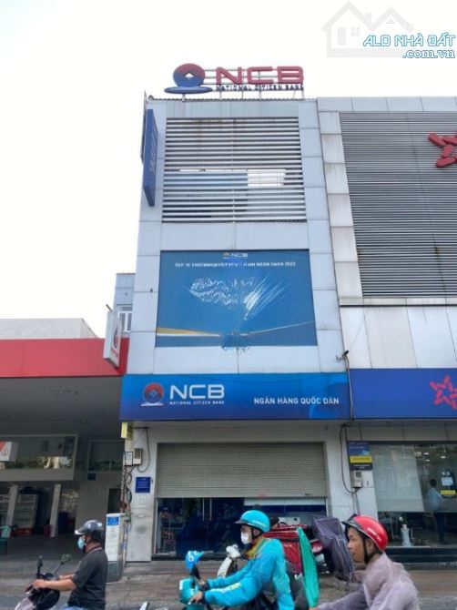 Góc 2MT Nguyễn Tri Phương, Quận 10, 8.1x20m, 6 tầng - HĐT: 195 triệu, giá chỉ 61 tỷ