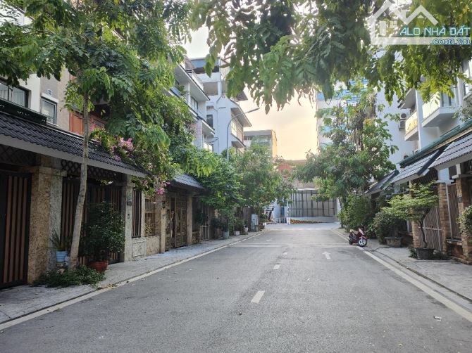 Minori Village, Trương Định 94m, 5 tầng, mt 5m, 29 tỷ.