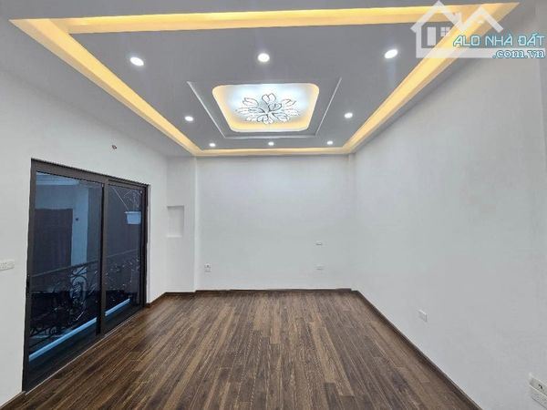 Cho thuê nhà nguyên căn Cát Linh - 56m², 5 tầng - Chỉ 13 triệu/tháng!