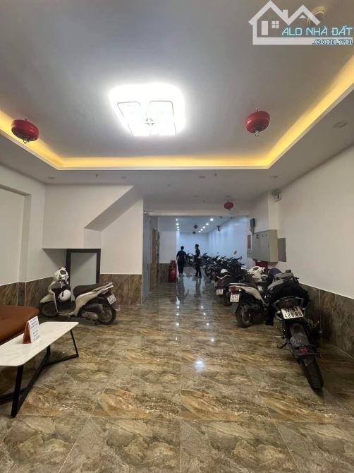Bán toà nhà dòng tiền 10 tầng lô góc Mỹ Đình 110m2x10T MT 6.2m 31 tỷ ô tô doanh thu 200tr/ - 11
