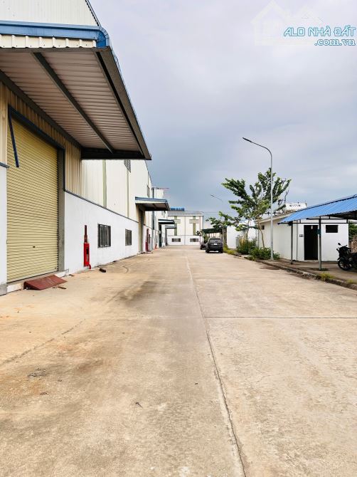 Cho thuê 2,650m2 kho xưởng CCN Nguyên Khê, Đông Anh - 1