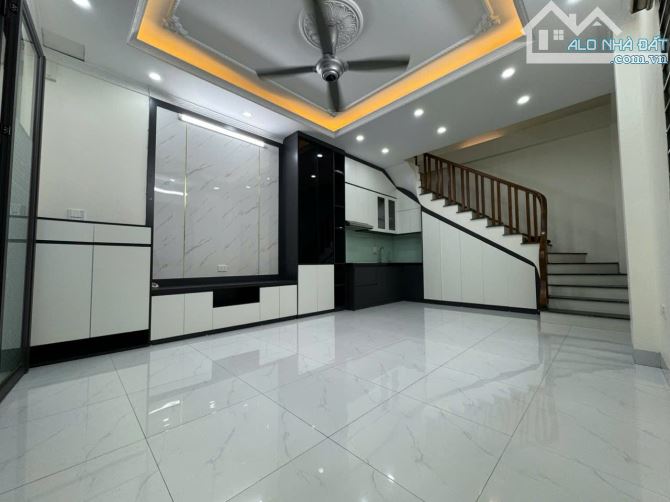 Nhà 5 tầng tổ 12 Yên Nghĩa, 54m2 oto đỗ gần, chỉ hơn 4 tỷ - 2