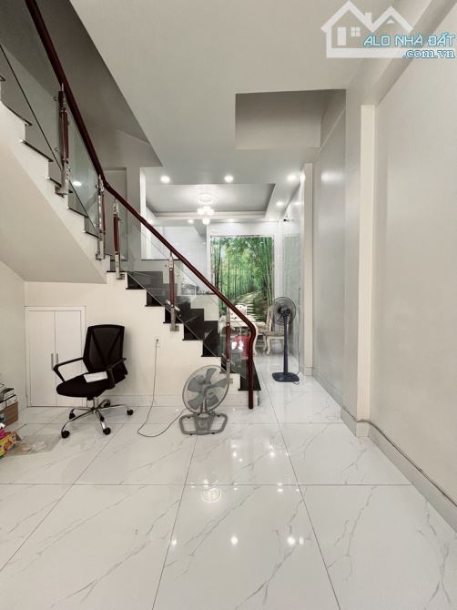 Bán nhà , Cống Lở, Tân Bình, giá 7.3 tỷ, 95m², 4 tầng, hẻm 6m ô tô ngủ nhà. - 2
