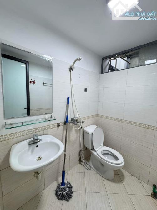 Bán căn hộ CCMN HOÀNG NGÂN - THANH XUÂN, dt 50m, PK + 1PN + WC. Giá 1.45 tỷ (TL) - 2