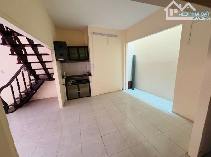 HOÀ HƯNG -P.12 -Q. 10 4 TẦNG- 37M2- CHỈ 4 TỶ 1 - 2