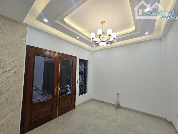 Cho thuê nhà nguyên căn Cát Linh - 56m², 5 tầng - Chỉ 13 triệu/tháng! - 2