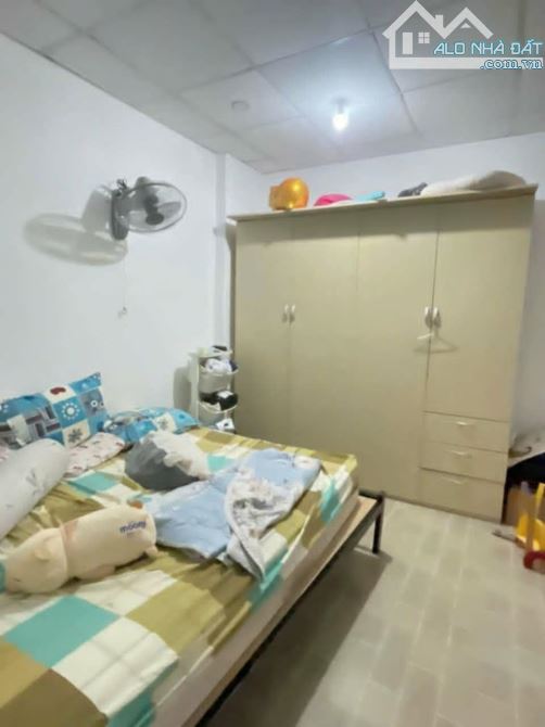 Nguyễn Sơn, Tân Phú, 52m2, 2 Tầng, 4m x13m, chỉ 5 tỷ 5 - 3