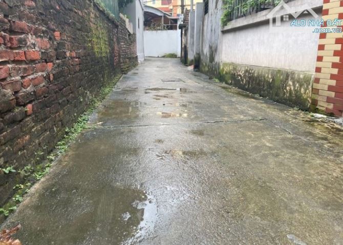 BÁN ĐẤT - 2 PHÚT RA QUỐC LỘ 3 - NGÕ THÔNG Ô TÔ VÀO TẬN ĐẤT - 3
