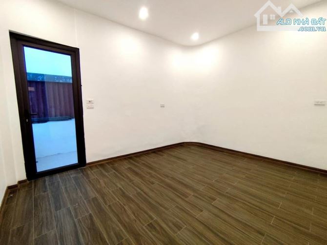 BÁN NHÀ ĐÊ TRẦN KHÁT CHÂN HAI BÀ TRƯNG NGÕ THÔNG MỚI KOONG SANG XỊN 60M2 5 TẦNG 8 TỶ. - 3