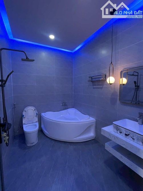 GẤP CHỈ VỚI 3tỷ850 có ngay căn NGUYỄN TRÃI Q5/ DT: 57.2m2 ( HĐT: 15tr/ tháng) - 4