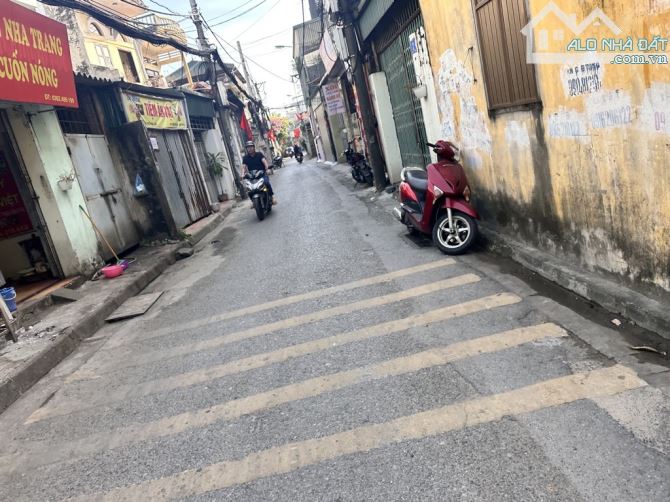 NHÀ PHỐ HOA LÂM LONG BIÊN, NỘI THẤT ĐẸP MÊ LY CHỈ VIỆC ĐẾN Ở NGAY - 4