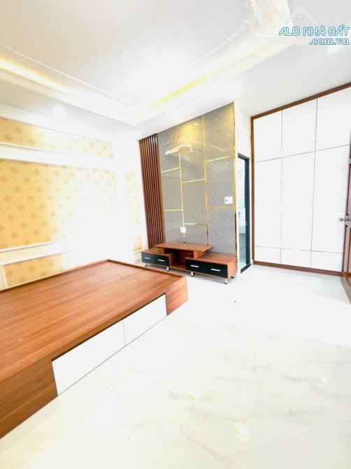 Mặt Tiền Đường - Hiệp Bình Phước - Thủ Đức - Ngay Vạn Phúc City - Nhà 5 Tầng - 90m2. - 4
