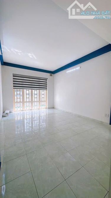 Bán nhà Âu Dương Lân, DTSD 150m2, P3,Q8, Hẻm to, 6.3 tỷ - 4