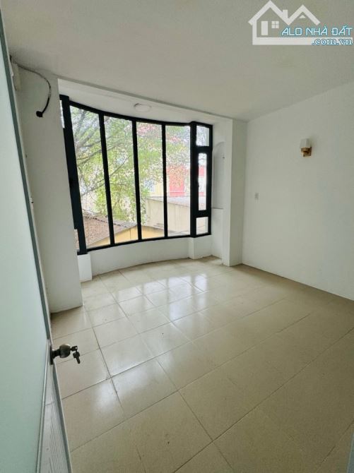 HOÀ HƯNG -P.12 -Q. 10 4 TẦNG- 37M2- CHỈ 4 TỶ 1 - 5