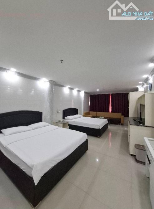 Bán Hotel 11 tầng Doanh thu 150tr/th. Hẻm 283 CMT8 Cạnh Hà Đô. Q10 - 6