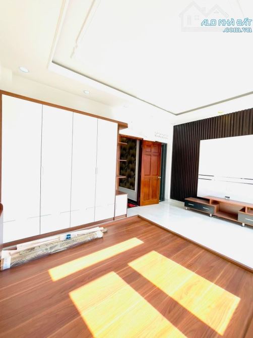 Mặt Tiền Đường - Hiệp Bình Phước - Thủ Đức - Ngay Vạn Phúc City - Nhà 5 Tầng - 90m2. - 6