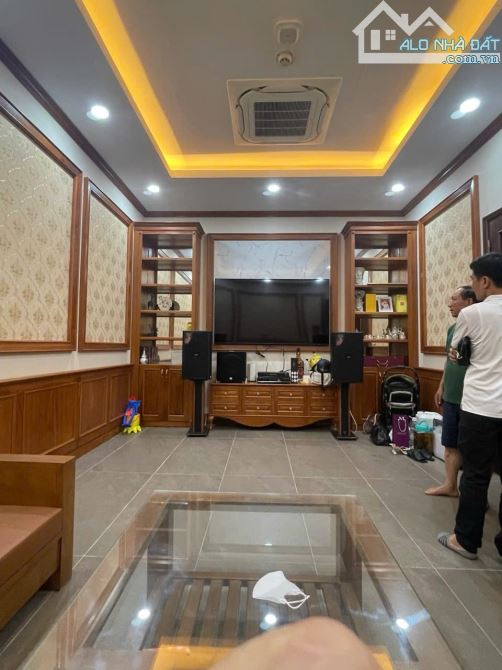 Giảng Võ - Biệt thự 122m  xây 7 tầng thang máy, MT 8m. - 6