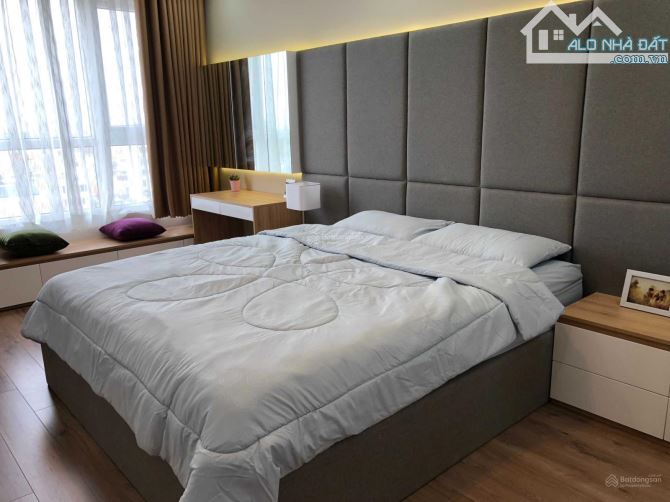 Cần bán căn hộ Hùng Vương Plaza Quận 5.DT 120m2, 3PN. Giá 6.2 tỷ sổ hồng L9 - 7