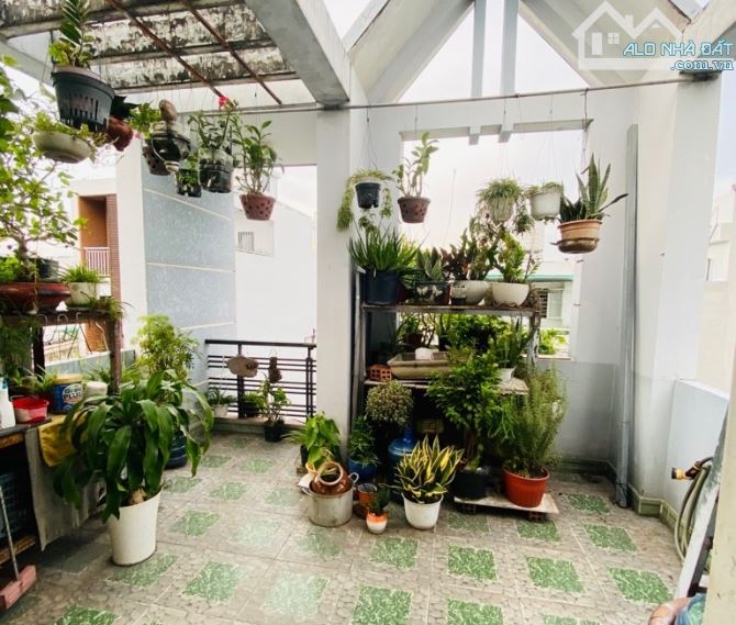 HẺM Ô TÔ THÔNG-4 TẦNG-5PN-76M2-NGANG 4M-Ở LIỀN-PHẠM VĂN CHIÊU-P16 GÒ VẤP-NHỈNH 7 TỶ TL - 7
