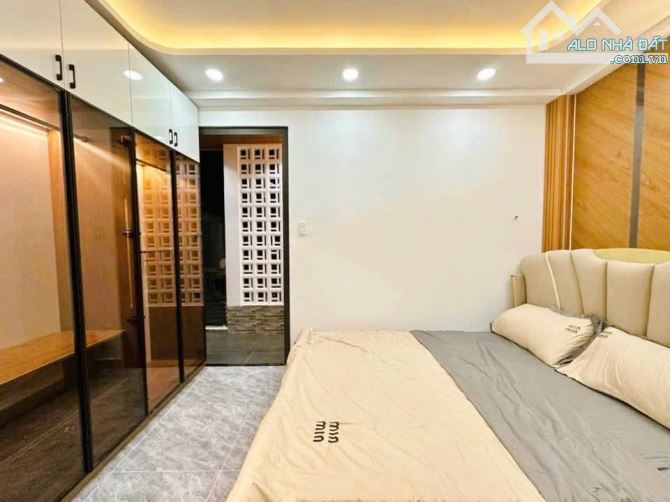 SIÊU PHẨM ĐÓN TẾT - 3 TẦNG FULL NỘI THẤT, DT 60 M2 (5,5 x 11) - NƠ TRANG LONG, BÌNH THANH. - 7