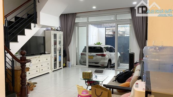 Nhà vip Khu kiều đàm quận 7 85m2 4 tầng ngang 5m