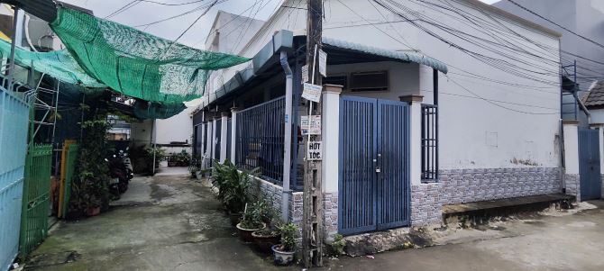 Bán dãy trọ 6 phòng thu nhập 20tr/th. hẻm xe hơi đường 379, Tăng Nhơn Phú A. 100m2/8.8 tỷ.