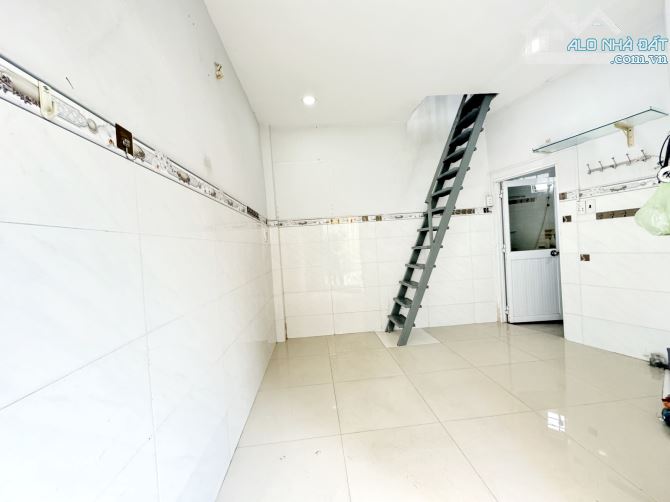 🏘🌟NHÀ HẺM 4M - ÂU CƠ - P.10 - TÂN BÌNH - 3 TẦNG - LÔ GÓC - 12M2 CHỈ NHỈNH 1 TỶ