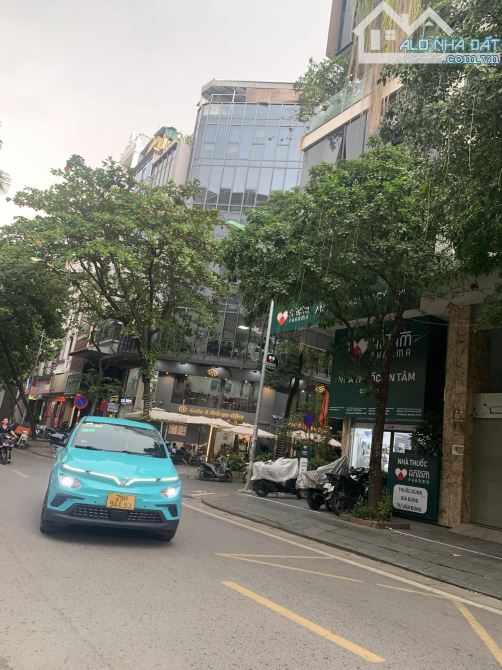 ⚜️ Mặt phố VIP Trần Quang Diệu, Đống Đa 80m2 8T Thang máy MT 5m, Chỉ 47 Tỷ ⚜️