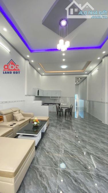 Nhà Chợ Thanh hoá Biên Hoà 100m2 2tỷ050 Thân Nhân Trung 1 sẹc - 1