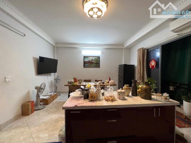 Bán nhà phố Dương Văn Bé - Hai Bà Trưng, phân lô, Ô TÔ, 70m2 x 5 tầng thang máy, 20 tỷ - 1