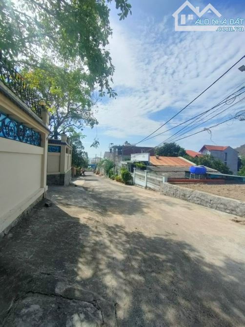 Bán Nhà Cấp 4 Hẻm Oto Trần Phú 412.1m2 (20.3x20.3) - Giá:27tỷ TL - 1