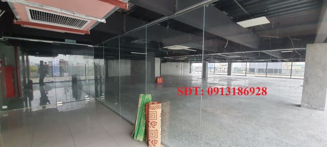 Cho thuê 500m2 mặt bằng sân thượng TOÀ VĂN PHÒNG HẠNG B - Võ Chí Công, Tây Hồ - Giá chỉ 9$ - 1