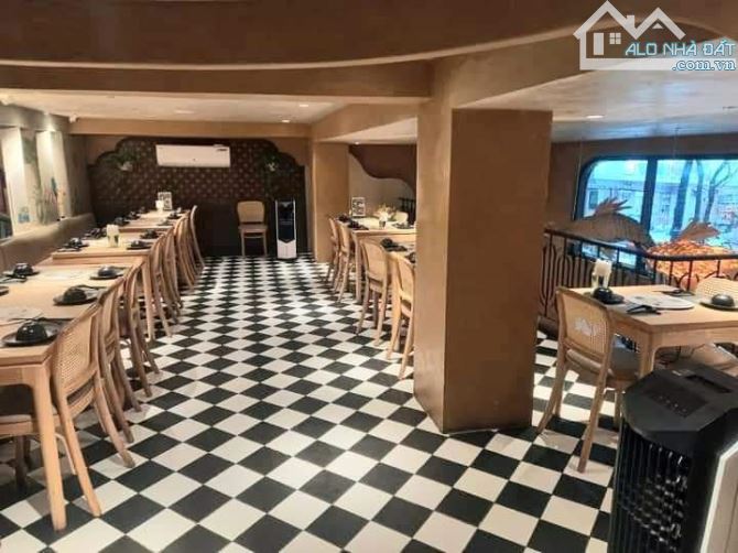 Bán nhà mặt phố lớn Nguyễn Đình Chiểu Trần Nhân Tông trung tâm Hai Bà - 1