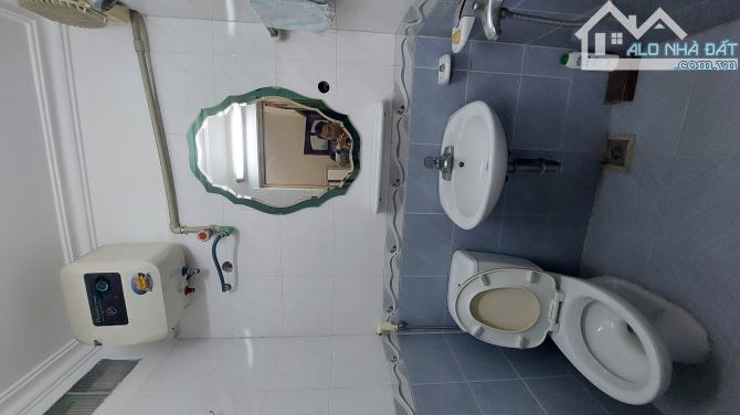 Bán nhà Đình Đông, Đông Hải, Lê chân, 4,5 Tầng, 58m2, 9,3 tỷ. - 2