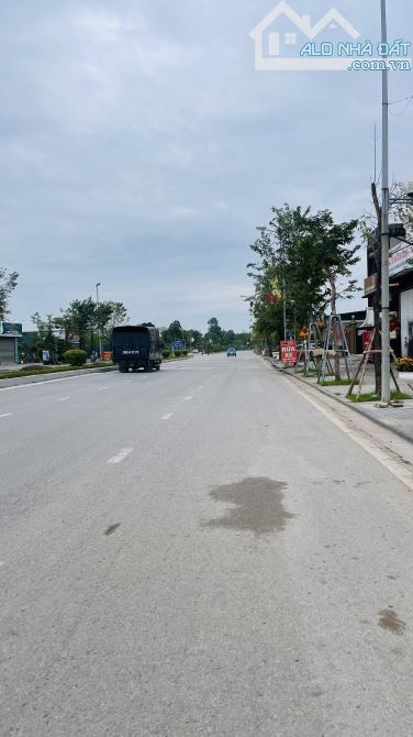 Lô Góc - Tiên Hùng - Nguyên Khê - Đông Anh  - Hà Nội - Giá Hơn 40 triệu /m2 - 2