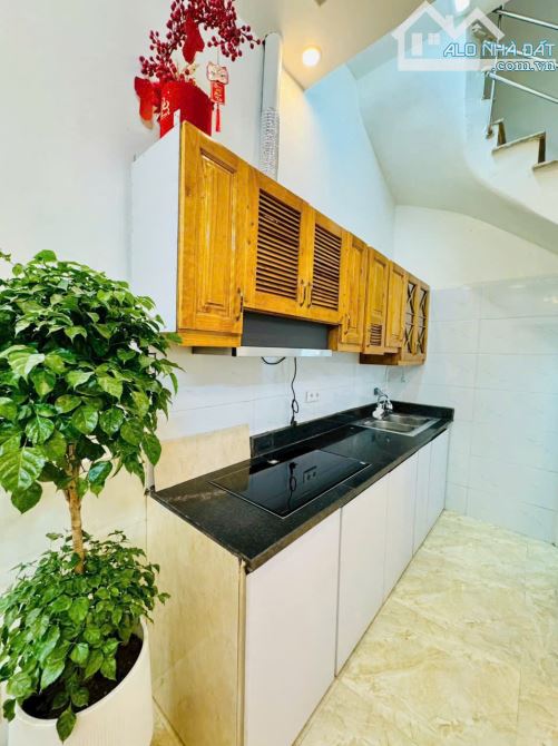 Siêu HOT! Nhà 5 tầng, 30m², Xuân Phương, GIẢM GIÁ SỐC chỉ còn 4 tỷ! - 2