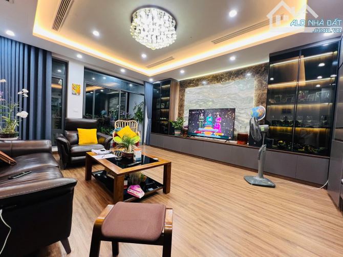 Ba Đình phân lô vip ô tô tránh 2 mặt ngõ nhà đẹp thang máy sổ đẹp Đốc Ngữ 62m 22 tỷ - 2