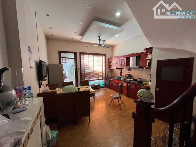 Lĩnh Nam - Phân lô ”Báo phụ nữ”, oto vào nhà, vỉa hè - 52m*4T - 14.3 Tỷ - Không đăng ảo - 2