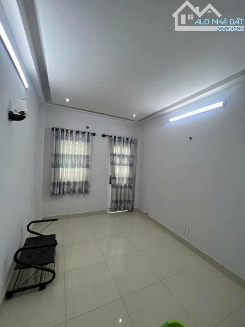 🌺💥 Siêu hiếm, bán nhà Dương Bá Trạc, quận 8, 50m2, 4 tầng, sân thượng, nhỉnh 4 tỷ - 4